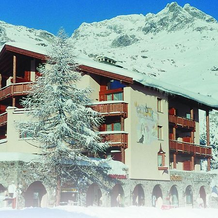 Hotel Poestli マローヤ エクステリア 写真