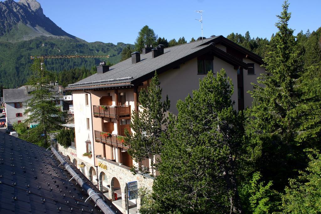 Hotel Poestli マローヤ エクステリア 写真