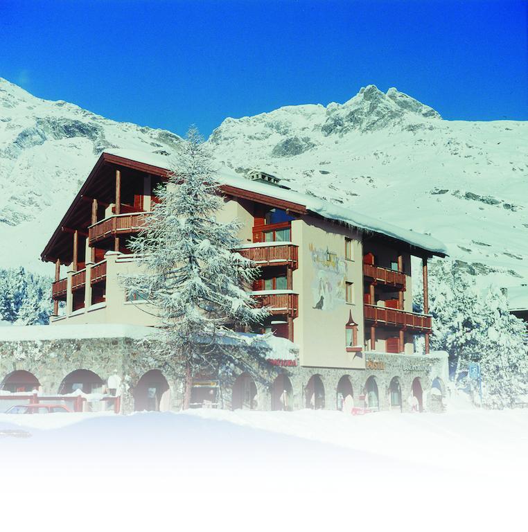 Hotel Poestli マローヤ エクステリア 写真