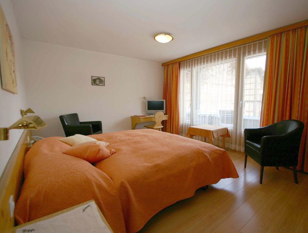 Hotel Poestli マローヤ 部屋 写真