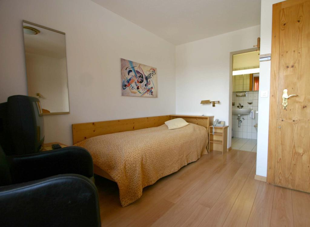 Hotel Poestli マローヤ 部屋 写真