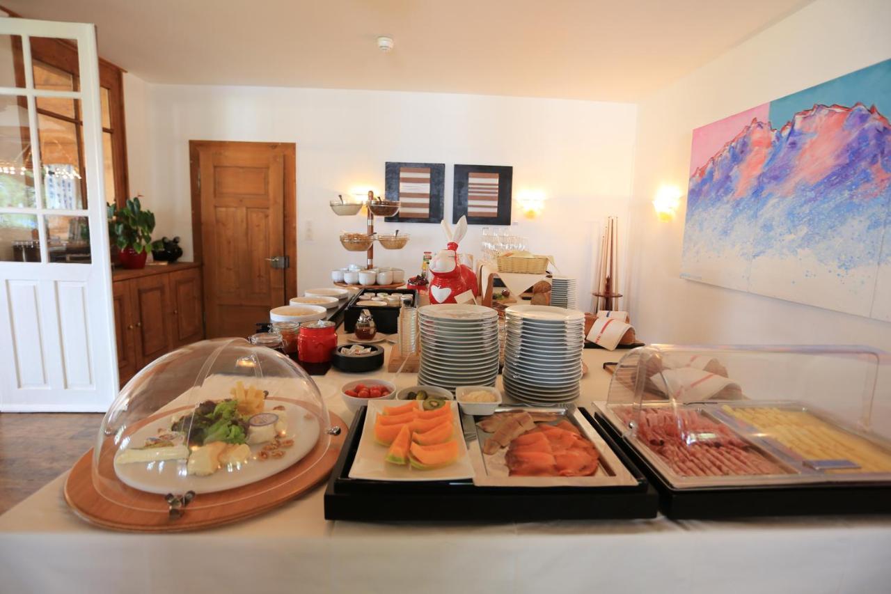 Hotel Poestli マローヤ エクステリア 写真