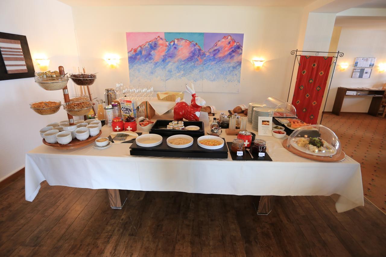 Hotel Poestli マローヤ エクステリア 写真